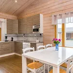 Aurinkoranta By Interhome بيت للعطل *